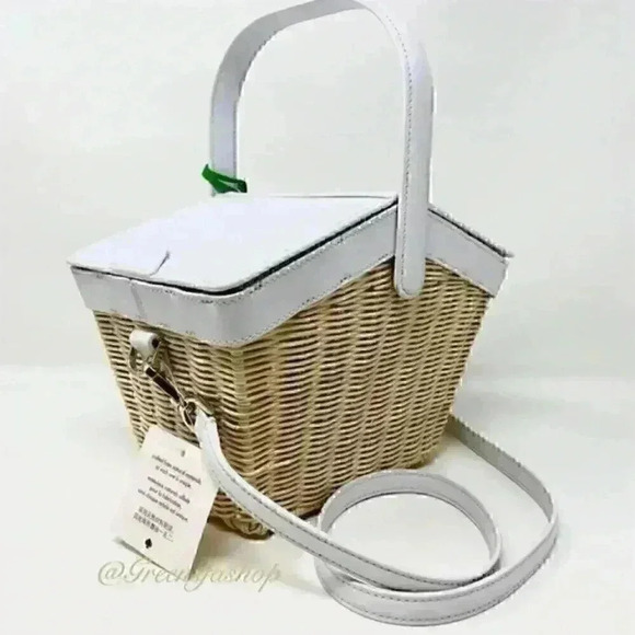 New Kate Spade Picnic Basket Strawberry - Picture 2 of 9